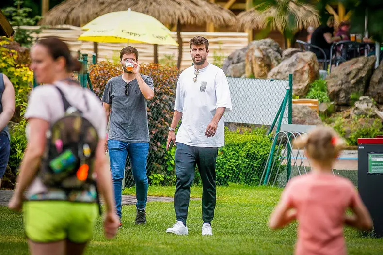 ZTM3NTQzY2I0Y2MwMmEyYTk2YWM3YjIyNmE0ZTU1Mg.thumb_