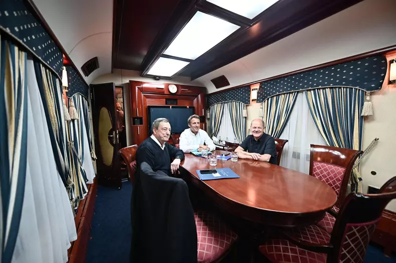 Macron, Draghi And Scholz Travel To Kiev