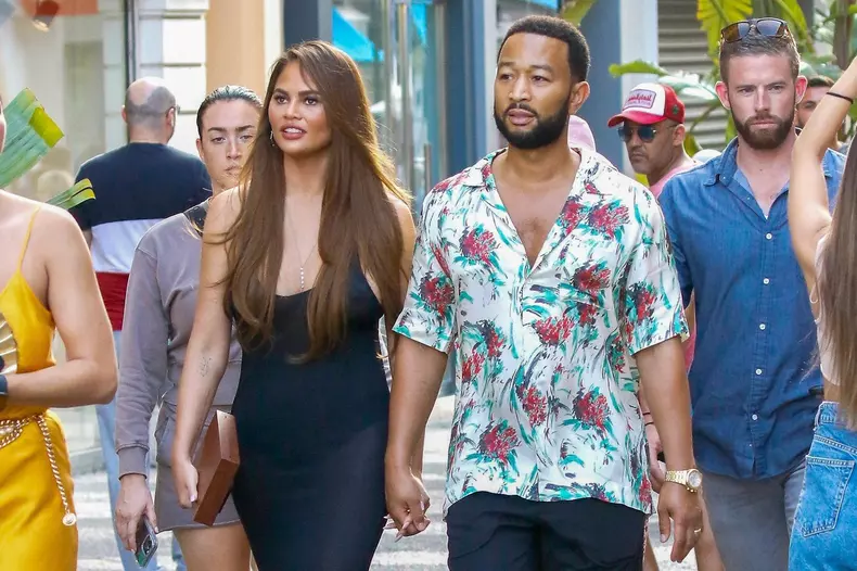 *EXCLUSIVE* Chrissy Teigen and John Legend go shopping in Nice - ** WEB MUST CALL FOR PRICING **
