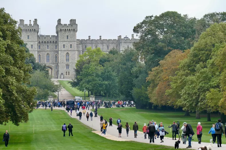 Floral Tributes for Queen Elizabeth II, Royal Windsor, Berkshire, UK - 09 Sep 2022