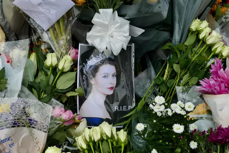 Tributes for Queen Elizabeth II, Royal Windsor, Berkshire, UK - 09 Sep 2022