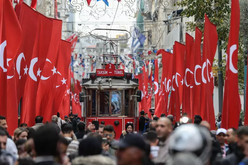 Deadly terror attack on Istanbul's popular Istiklal Avenue