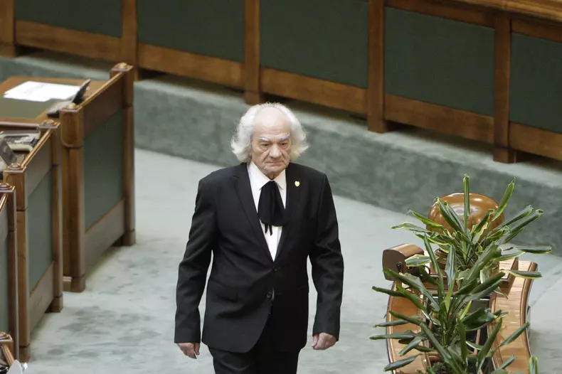 PALATUL PARLAMENTULUI - SENAT - PLEN - ORA GUVERNULUI