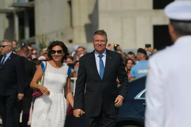 iohannis-si-carmen
