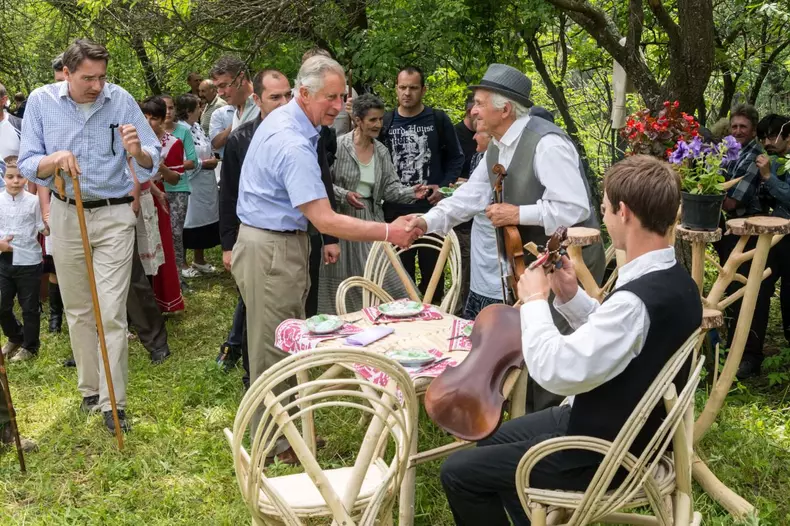 REGELE CHARLES IN ROMANIA IN ROMANIA