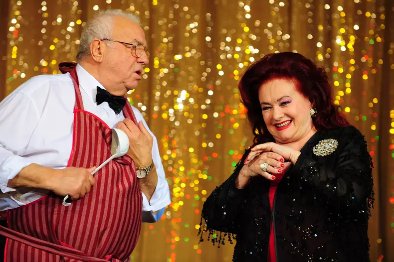 177446-alexandru-arsinel-si-stela-popescu-omagiu-pentru-stroe-si-vasilache-pe-scena-salii-savoy-a