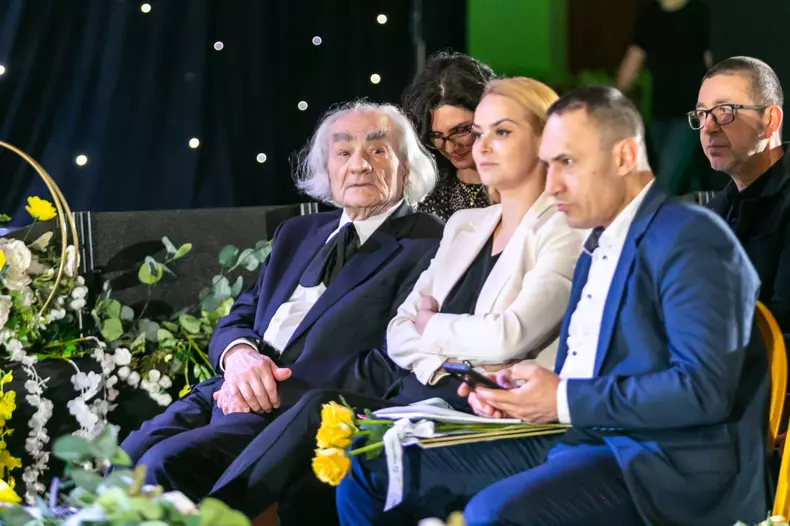 img-20240425-wa0030-1