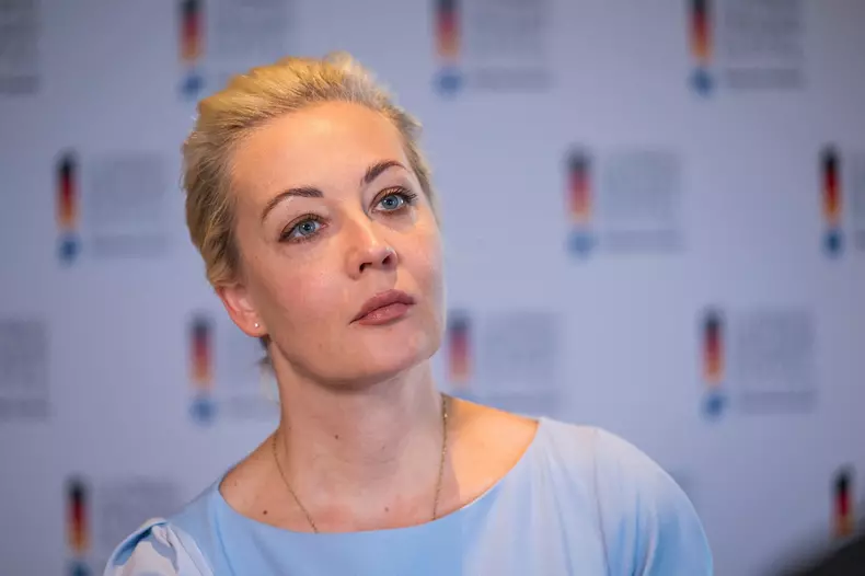 Gmund Am Tegernsee, Germany. 19th Apr, 2024. Yulia Navalnaya, widow of Alexei Navalny, during an interview with the German Press Agency (dpa) on the sidelines of the Ludwig Erhard Summit at Tegernsee. Credit: Peter Kneffel/dpa/Alamy Live News