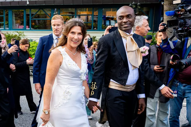 Princess Martha Louise ties the knot with American self-proclaimed shaman Durek Verrett