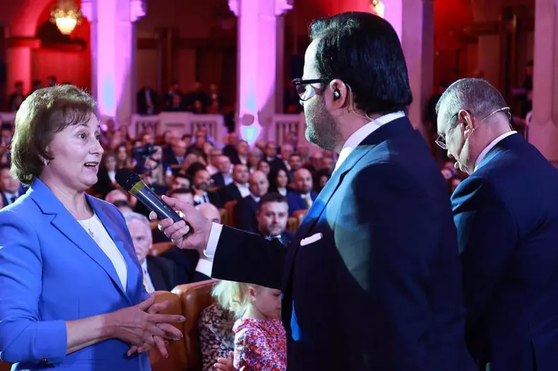 sotie nicolae ciuca 1