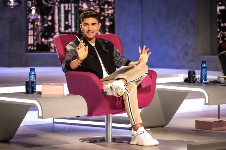 sebastian-dobrincu6