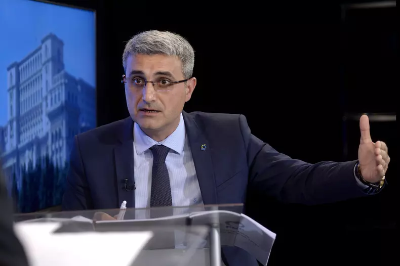 BUCURESTI - INTERVIU - ROBERT TURCESCU