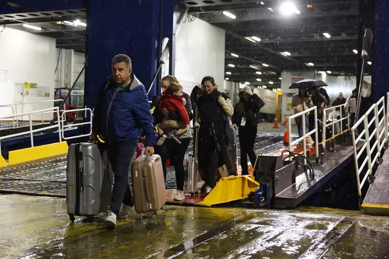 People flee Santorini as earthquake swarm worries Greek experts