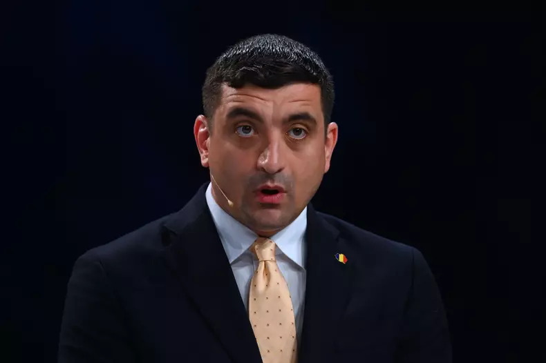 Romania's presidential finalists hold debate ahead of May 18 runoff vote