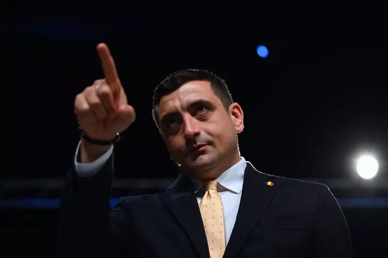 Romania's presidential finalists hold debate ahead of May 18 runoff vote