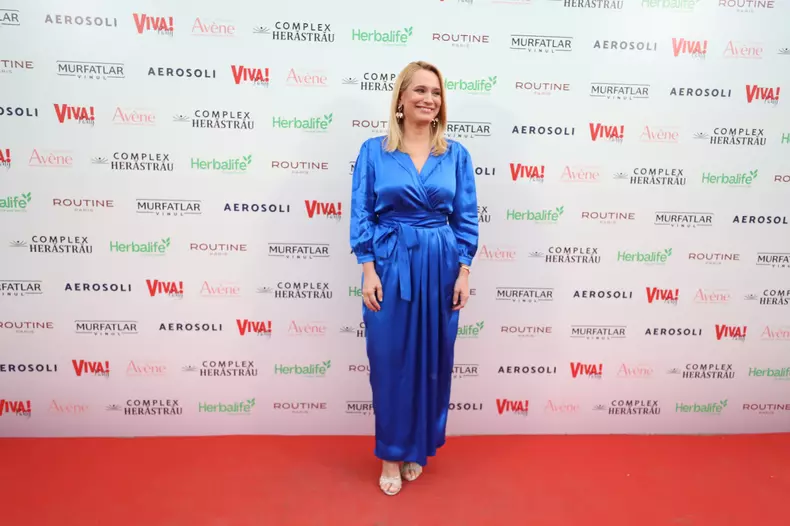 andreea esca petrecere viva1