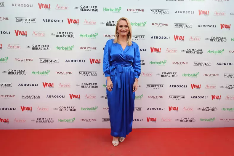 andreea esca petrecere viva2
