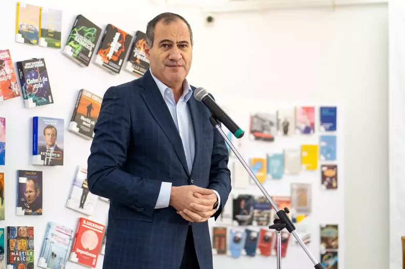 cine-este-Marian-Neacsu-vicepremier-in-Guvernul-Bolojan-2