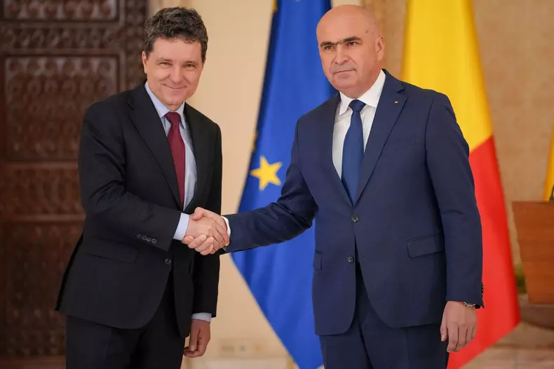 BUCURESTI - COTROCENI - DECLARATII DE PRESA - NICUSOR DAN - ILIE