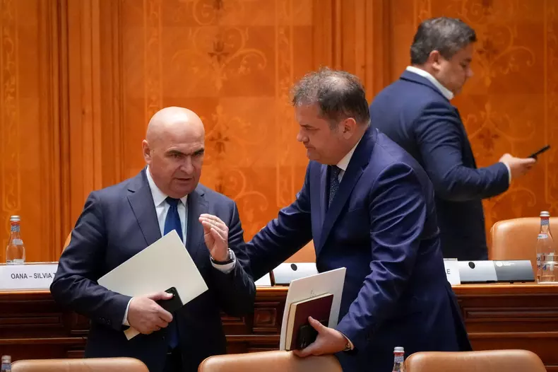 BUCURESTI - PARLAMENT - SEDINTA IN PLEN - VOT DE INVESTITURA A C