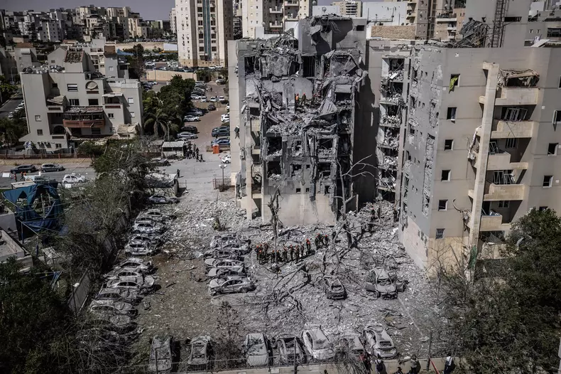 Death toll in Beersheba, hit directly by missile launched from Iran, rises to 4