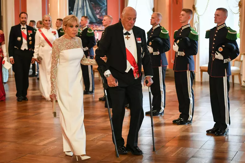 French First Lady Brigitte Macron and King Harald before the dinner at the Palace on the occasion of the French presidential couple's official visit to Norway, , on June 23, 2025. Photo by Firas Abdullah/ABACAPRESS.COM
