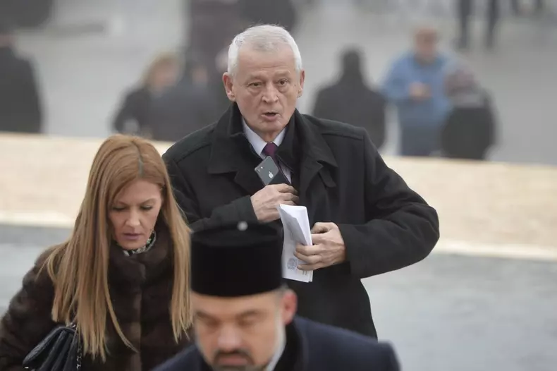 CATEDRALA SFINTIRII NEAMULUI - SOSIRE PRELATI