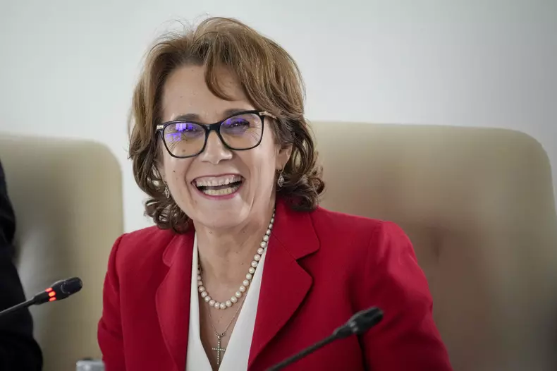 BUCURESTI - AUDIERI PARLAMENT - GUVERN CIOLACU