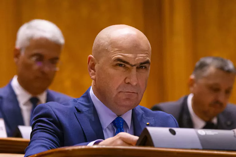 PARLAMENT - ASUMAREA RASPUNDERII GUVERNULUI PE PACHETUL DE MASUR