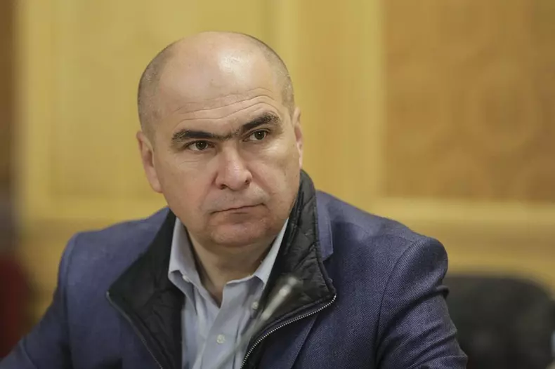 Ilie Bolojan8