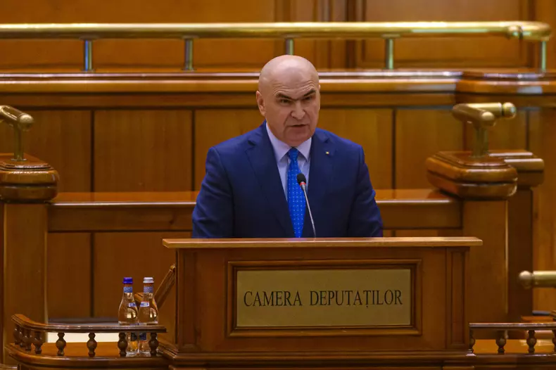 PARLAMENT - ASUMAREA RASPUNDERII GUVERNULUI PE PACHETUL DE MASUR