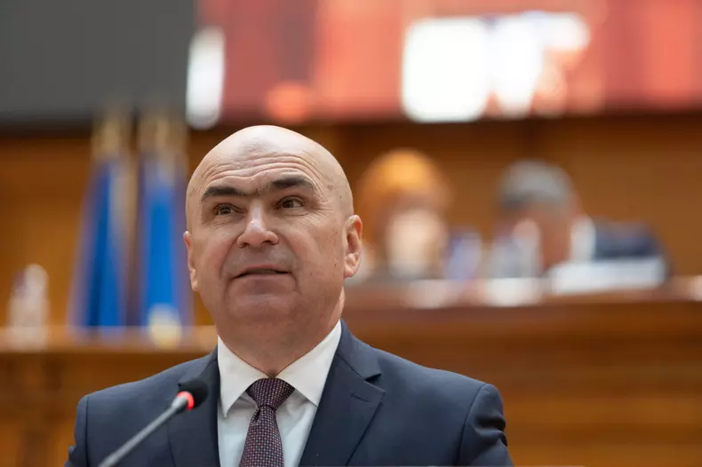 PARLAMENT - ASUMAREA RASPUNDERII GUVERNULUI PE PACHETUL DE MASUR