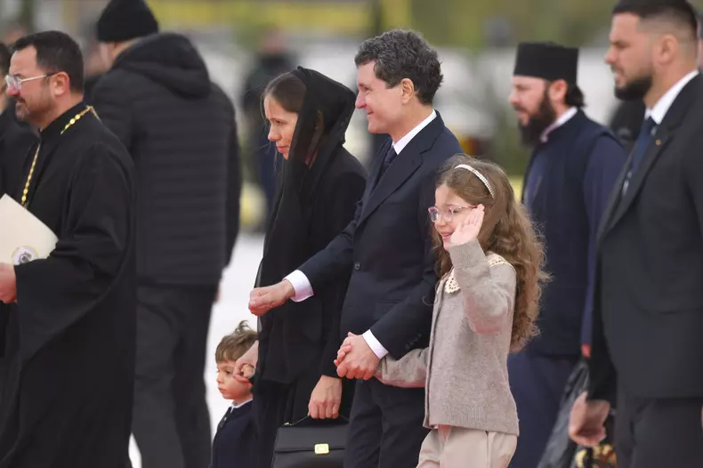 BUCURESTI - CEREMONIE DE SFINTIRE A PICTURII CATEDRALEI MANTUIRI