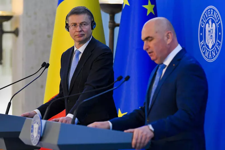 BUCURESTI - ILIE BOLOJAN - VALDIS DOMBROVSKIS -CONFERINTA DE PRE