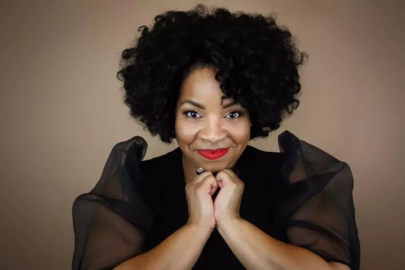 Kimberly Hébert Gregory - 6