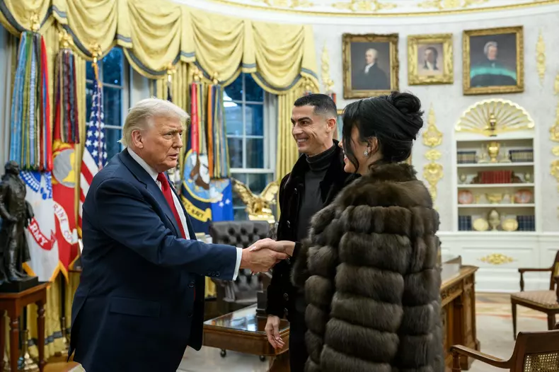 Cristiano Ronaldo visits the White House