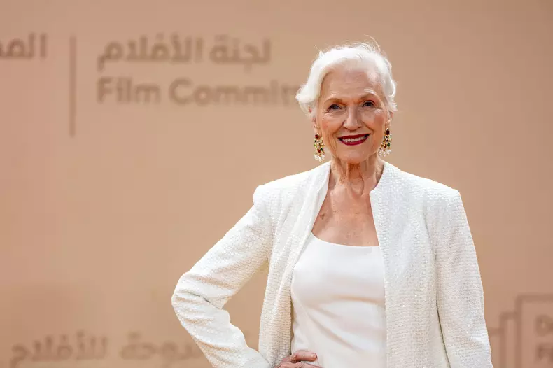 Doha, Qatar. 20th Nov, 2025. Maye Musk arrives to the opening ceremony of Doha Film Festival 2025, at Katara cultural village, in Doha, Qatar, on November 20, 2025. Photo by Ammar Abd Rabbo/ABACAPRESS.COM Credit: Abaca Press/Alamy Live News