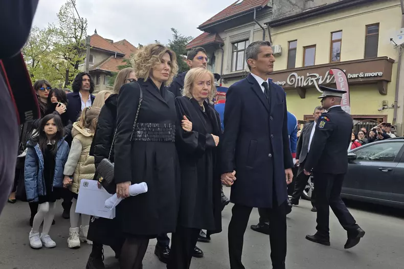 BUCURESTI - FUNERALII - MIRCEA LUCESCU