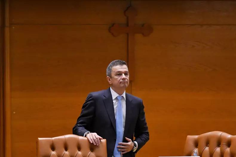 BUCURESTI - PARLAMENT - MOTIUNE DE CENZURA - GUVERNUL BOLOJAN