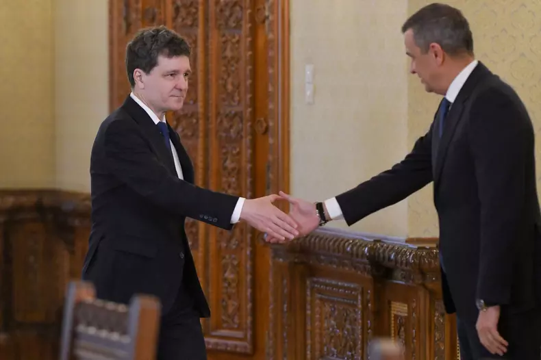 BUCURESTI - POLITIC - CONSULTARI - PALATUL COTROCENI