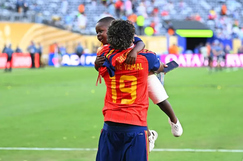 Lamine Yamal brother13