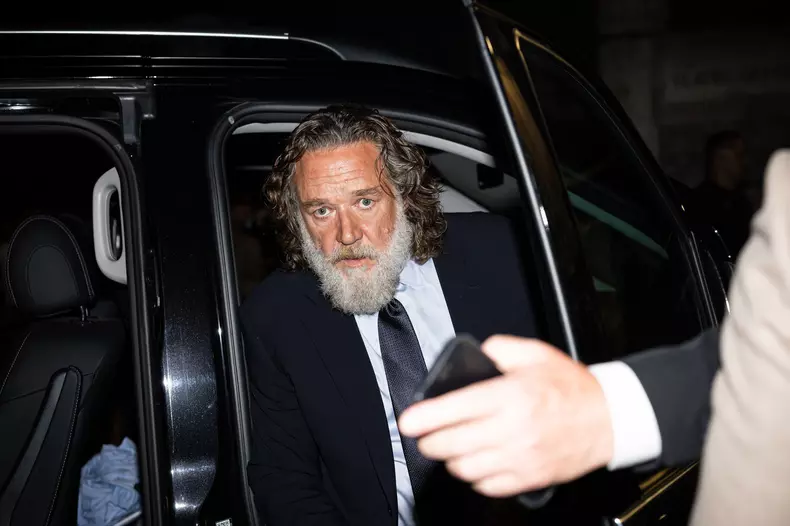Taormina: Russell Crowe And His Wife.