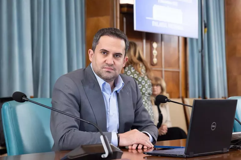 Ciprian Șerban1
