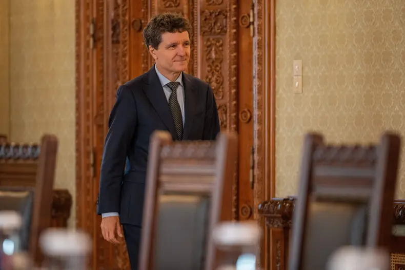 President of Romania Nicusor Dan invites political parties at Cotroceni Palace