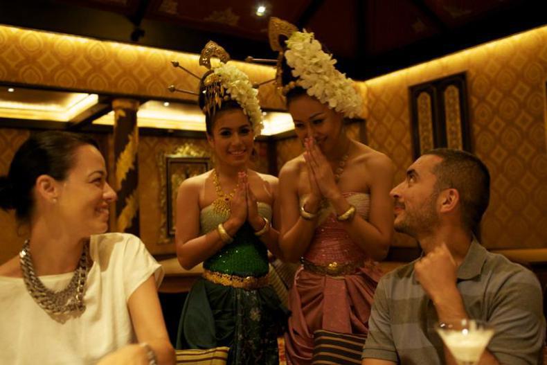 Mandarin_Oriental__Bangkok_1__Andreea_Raicu__Alex_Galmeanu.JPG