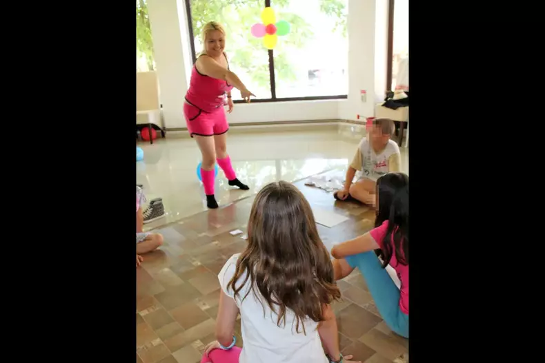 ella visan 8