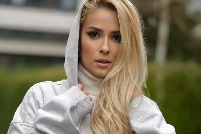 Elena Viscu 9