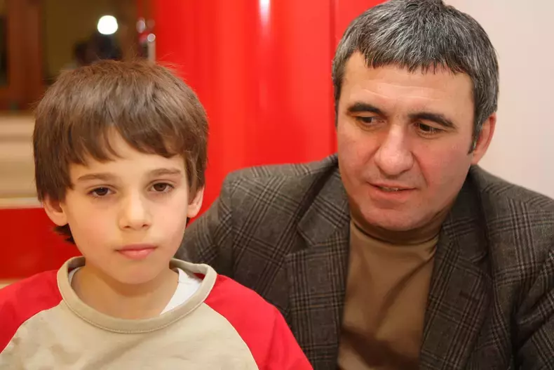gheorghe-hagi-familie-aniversare-43-de-ani-foto-gabriel-miron-libertatea-1