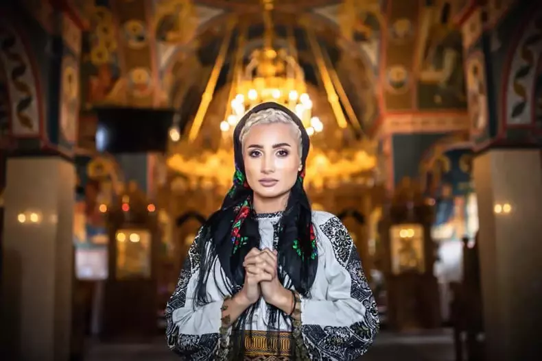 Claudia-se-casatoreste