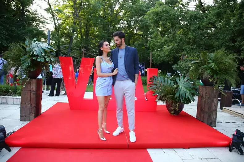 george-burcea-si-iubita-Viviana-6